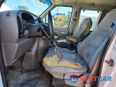 Zdjęcie 7 z 13 samochodu: 2000 FORD ECONOLINE E350 SUPER DUTY WAGON VIN:1FBSS31S9YHA60154 - miniatura