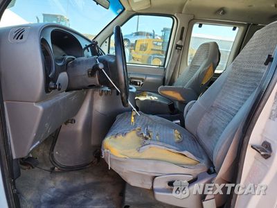 Zdjęcie 7 z 13 samochodu: 2000 FORD ECONOLINE E350 SUPER DUTY WAGON VIN:1FBSS31S9YHA60154 - miniatura