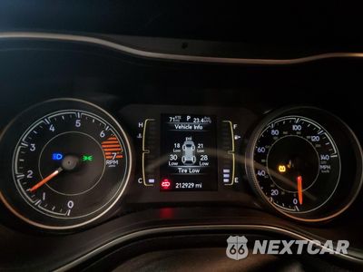 Zdjęcie 9 z 13 samochodu: 2021 JEEP CHEROKEE LATITUDE VIN:1C4PJLCB9MD150486 - miniatura