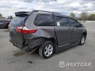 Trzecie zdjęcie samochodu z tyłu: 2016 TOYOTA SIENNA LE VIN:5TDKK3DC4GS694904 - miniatura