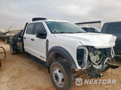 Czwarte zdjęcie samochodu z boku: 2024 FORD F450 SUPER DUTY VIN:1FD0W4HT2REF93084 - miniatura