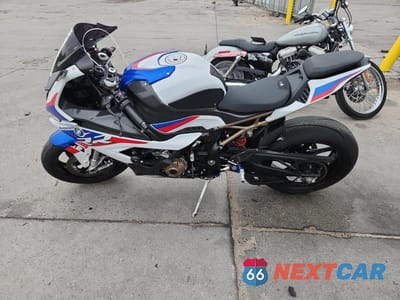 Trzecie zdjęcie samochodu z tyłu: 2020 BMW S 1000 RR VIN:WB10E2304LZJ28523 - miniatura