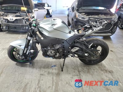 Trzecie zdjęcie samochodu z tyłu: 2018 KAWASAKI ZX1000 R VIN:JKAZXCR10JA007083 - miniatura