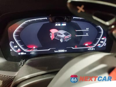 Zdjęcie 9 z 12 samochodu: 2021 BMW X6 M VIN:5YMCY0C08M9078760 - miniatura