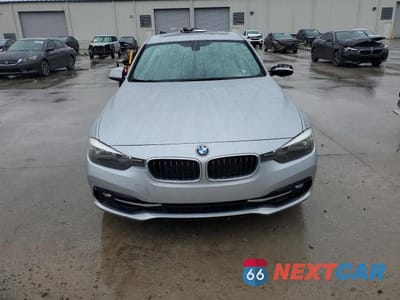 Piąte zdjęcie samochodu w środku: 2016 BMW 328 I SULEV VIN:WBA8E9G51GNT43811 - miniatura