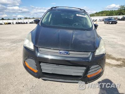 Piąte zdjęcie samochodu w środku: 2013 FORD ESCAPE S VIN:1FMCU0F70DUA69240 - miniatura