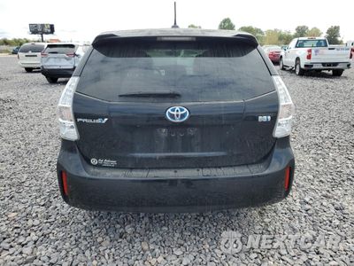Zdjęcie 6 z 12 samochodu: 2012 TOYOTA PRIUS V VIN:JTDZN3EU4C3179765 - miniatura