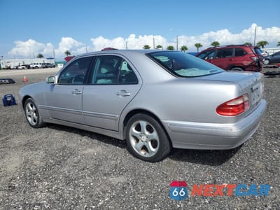 Drugie zdjęcie samochodu z przodu: 2002 MERCEDES-BENZ E 320 VIN:WDBJF65J22B494049 - miniatura