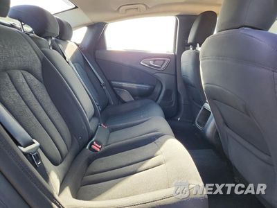 Zdjęcie 10 z 14 samochodu: 2015 CHRYSLER 200 LIMITED VIN:1C3CCCABXFN667759 - miniatura