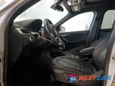 Zdjęcie 7 z 14 samochodu: 2017 BMW X1 XDRIVE28I VIN:WBXHT3C38H5F79633 - miniatura