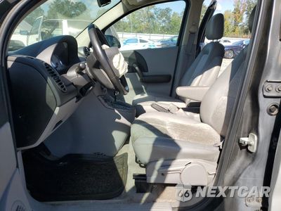 Zdjęcie 7 z 12 samochodu: 2004 SATURN VUE VIN:5GZCZ53484S851437 - miniatura