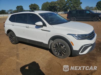 Czwarte zdjęcie samochodu z boku: 2023 VOLKSWAGEN TIGUAN S VIN:3VVRB7AX7PM140271 - miniatura