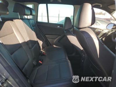 Zdjęcie 11 z 13 samochodu: 2011 VOLKSWAGEN TIGUAN S VIN:WVGAV7AX9BW511129 - miniatura