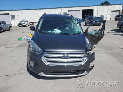 Piąte zdjęcie samochodu w środku: 2017 FORD ESCAPE SE VIN:1FMCU0GD3HUA68769 - miniatura