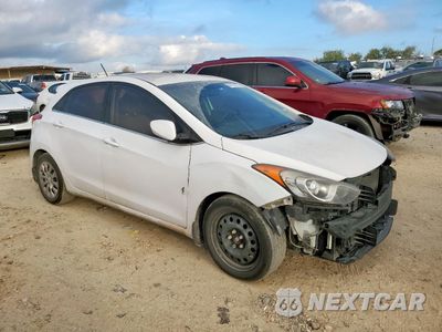 Czwarte zdjęcie samochodu z boku: 2016 HYUNDAI ELANTRA GT VIN:KMHD35LH0GU267175 - miniatura