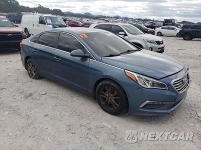 Czwarte zdjęcie samochodu z boku: 2015 HYUNDAI SONATA SE VIN:5NPE24AF6FH056904 - miniatura