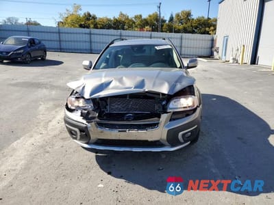 Piąte zdjęcie samochodu w środku: 2016 VOLVO XC70 T5 PREMIER VIN:YV440MBK8G1269226 - miniatura