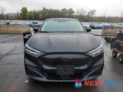 Piąte zdjęcie samochodu w środku: 2022 FORD MUSTANG MACH-E SELECT VIN:3FMTK1SS1NMA18146 - miniatura