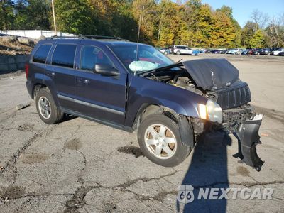 Czwarte zdjęcie samochodu z boku: 2008 JEEP GRAND CHEROKEE LAREDO VIN:1J8GR48K88C232754 - miniatura