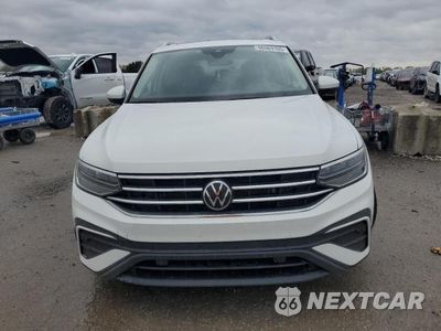 Piąte zdjęcie samochodu w środku: 2022 VOLKSWAGEN TIGUAN SE VIN:3VV3B7AX3NM012340 - miniatura