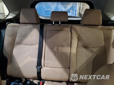 Zdjęcie 10 z 13 samochodu: 2022 TOYOTA RAV4 XLE VIN:JTMRWRFV9ND155529 - miniatura