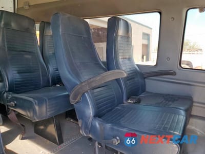 Zdjęcie 11 z 13 samochodu: 2009 FORD ECONOLINE E250 VAN VIN:1FTNS24W49DA78670 - miniatura