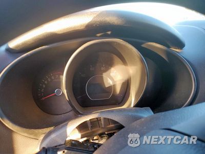 Zdjęcie 9 z 12 samochodu: 2015 KIA SOUL + VIN:KNDJP3A56F7114029 - miniatura