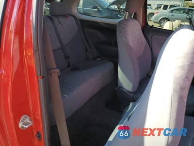 Zdjęcie 10 z 12 samochodu: 2000 TOYOTA ECHO VIN:JTDAT1230Y0077858 - miniatura