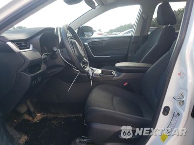 Zdjęcie 7 z 16 samochodu: 2024 TOYOTA RAV4 LE VIN:2T3H1RFV3RC254867 - miniatura