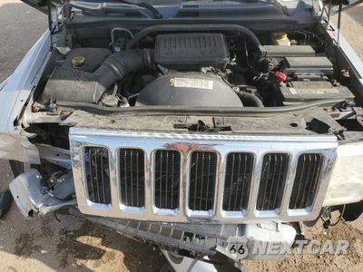 Zdjęcie 11 z 13 samochodu: 2007 JEEP COMMANDER VIN:1J8HG48P47C591541 - miniatura