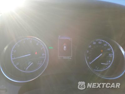Zdjęcie 9 z 12 samochodu: 2018 TOYOTA CAMRY L VIN:4T1B11HK8JU674288 - miniatura