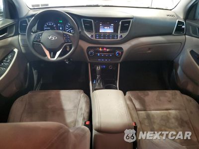 Zdjęcie 8 z 16 samochodu: 2016 HYUNDAI TUCSON LIMITED VIN:KM8J3CA45GU249617 - miniatura