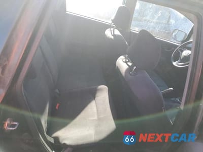 Zdjęcie 10 z 12 samochodu: 2011 HONDA FIT SPORT VIN:JHMGE8G53BS011726 - miniatura