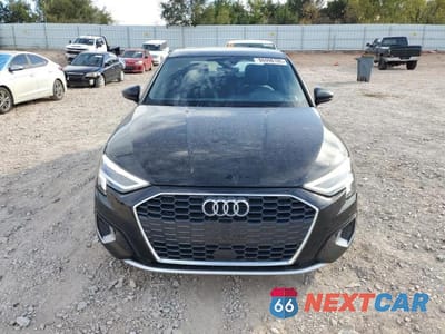 Piąte zdjęcie samochodu w środku: 2023 AUDI A3 PREMIUM VIN:WAUAUDGY4PA117707 - miniatura