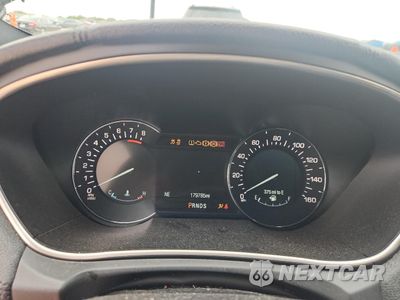 Zdjęcie 9 z 14 samochodu: 2016 LINCOLN MKX PREMIERE VIN:2LMTJ6JR9GBL83553 - miniatura