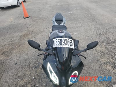 Zdjęcie 6 z 10 samochodu: 2017 BMW S 1000 RR VIN:WB10D6001HZ709581 - miniatura