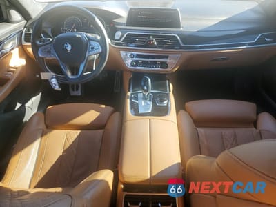 Zdjęcie 8 z 13 samochodu: 2019 BMW 750 XI VIN:WBA7B0C56KG527418 - miniatura