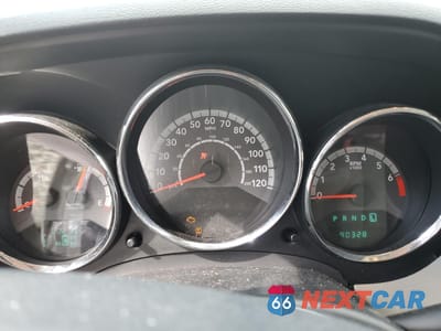 Zdjęcie 9 z 13 samochodu: 2010 DODGE CALIBER MAINSTREET VIN:1B3CB3HA5AD574479 - miniatura