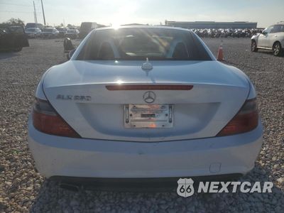 Zdjęcie 6 z 14 samochodu: 2015 MERCEDES-BENZ SLK 250 VIN:WDDPK4HA6FF109653 - miniatura