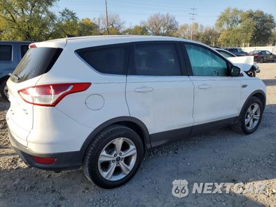Trzecie zdjęcie samochodu z tyłu: 2015 FORD ESCAPE SE VIN:1FMCU9GX2FUB97520 - miniatura