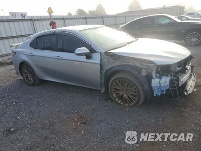 Czwarte zdjęcie samochodu z boku: 2023 TOYOTA CAMRY LE VIN:4T1C11AK8PU746520 - miniatura
