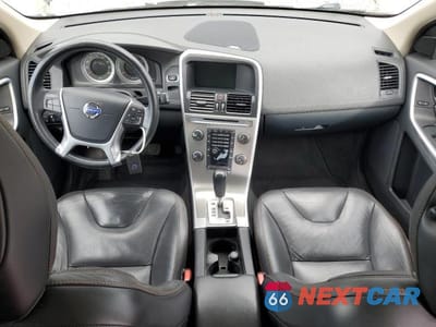Zdjęcie 8 z 11 samochodu: 2011 VOLV XC60 AWD W/MOONROOF VIN:YV4902DZ7B2212362 - miniatura