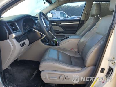 Zdjęcie 7 z 15 samochodu: 2016 TOYOTA HIGHLANDER XLE VIN:5TDKKRFH5GS152495 - miniatura
