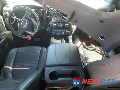 Zdjęcie 8 z 12 samochodu: 2023 GMC SIERRA K2500 DENALI VIN:1GT49REY2PF141542 - miniatura