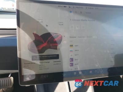 Zdjęcie 9 z 12 samochodu: 2024 TESLA MODEL 3 VIN:5YJ3E1EB5RF758543 - miniatura