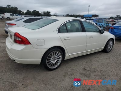 Trzecie zdjęcie samochodu z tyłu: 2010 VOLVO S80 V8 VIN:YV1852AR2A1121695 - miniatura