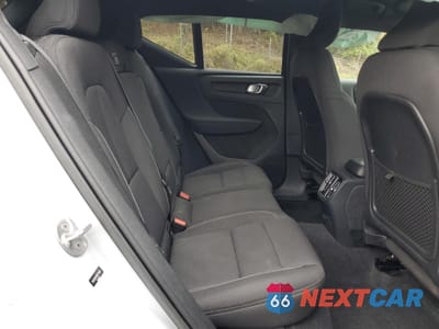 Zdjęcie 11 z 15 samochodu: 2022 VOLVO XC40 P8 RECHARGE CORE VIN:YV4ED3UAXN2774683 - miniatura