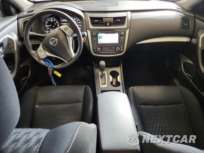Zdjęcie 8 z 12 samochodu: 2016 NISSAN ALTIMA 2.5 VIN:1N4AL3APXGC277522 - miniatura