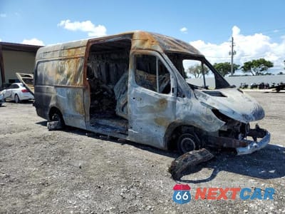 Czwarte zdjęcie samochodu z boku: 2019 MERCEDES BENZ SPRINTER 2500 VIN:WD4PF1CD1KP141175 - miniatura