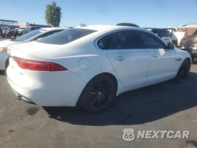 Trzecie zdjęcie samochodu z tyłu: 2016 JAGUAR XF PRESTIGE VIN:SAJBE4BV8GCY13557 - miniatura